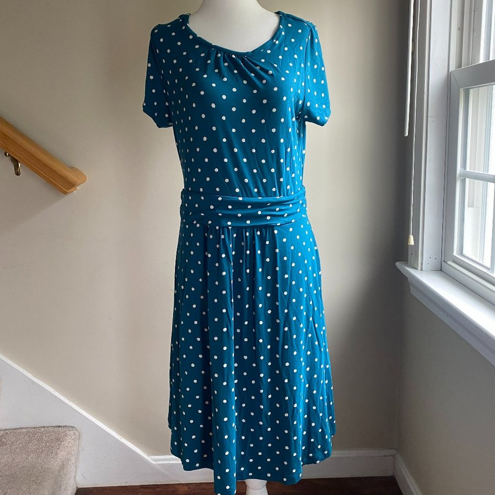 LL Bean comfortable blue dress with white polka dots and pockets
